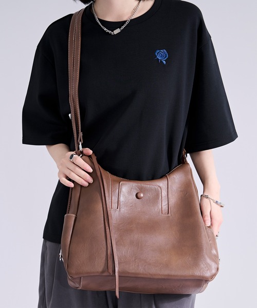 Ellno Loset(エルノロゼット)の「3way shoulder bag/3wayショルダーバッグ(ショルダーバッグ・メンズ・ブラック/キャメル・FREE)」の13枚目の写真