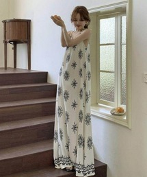 【Y2Kガーリー】ヴィンテージ風プリント カップ付きキャミワンピース ロング丈 リラックスフレアワンピ