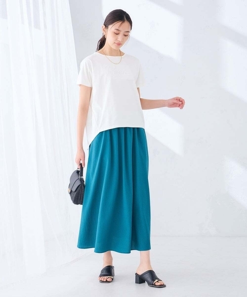 a.v.v(アーヴェヴェ)の「【接触冷感/UVカット】バックタックエンボスロゴTシャツ(Tシャツ/カットソー・レディース・ブラック/モカ/ホワイト・36/38/40)」の20枚目の写真