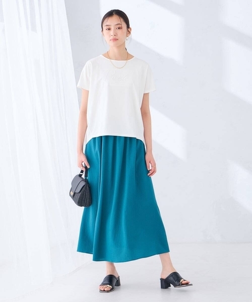 a.v.v(アーヴェヴェ)の「【接触冷感/UVカット】バックタックエンボスロゴTシャツ(Tシャツ/カットソー・レディース・ブラック/モカ/ホワイト・36/38/40)」の21枚目の写真