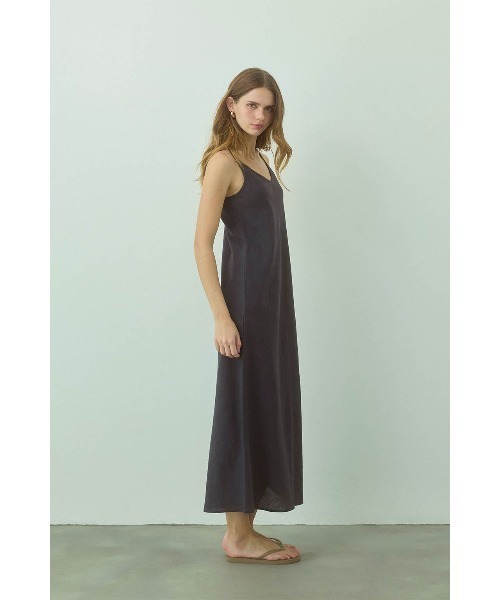 ALEXIA STAM(アリシアスタン)の「Linen Maxi Dress /リネンロングワンピ(Tシャツ/カットソー・レディース・ベージュ/ブルー/チャコールグレー/ピンク・S/M)」の7枚目の写真