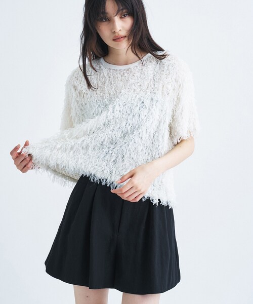 CODE A(コードエー)の「IRONING|feather tulle S/S tee(Tシャツ/カットソー・レディース・オフホワイト・00)」の1枚目の写真