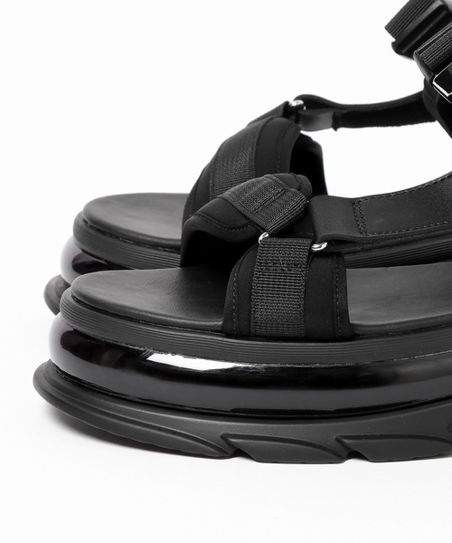 HARE（ハレ）の「トリプルレイヤークリアソールサンダル(HARE)（サンダル・メンズ・ブラック・MEDIUM/LARGE）」の2枚目の写真