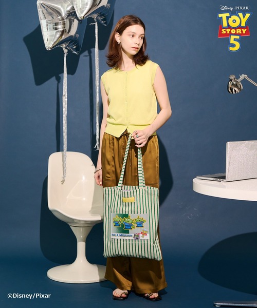 Disney(ディズニー)の「【TOY STORY 5】ストライプパイルトートBAG(トートバッグ・レディース・ベージュ/ブルー・FREE)」の6枚目の写真