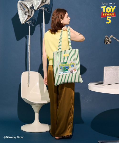 Disney(ディズニー)の「【TOY STORY 5】ストライプパイルトートBAG(トートバッグ・レディース・ベージュ/ブルー・FREE)」の8枚目の写真