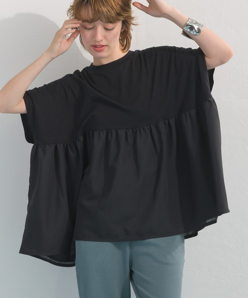 OMNES(オムネス)の「裾切り替え半袖Tシャツ(Tシャツ/カットソー・レディース・オートミール/ブラック系その他/チャコールグレー/ホワイト系その他/ブラック・FREE)」の2枚目の写真