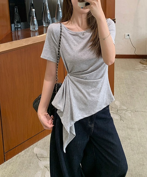 2ly2(トゥーリートゥー)の「アシンメトリー カットソー 半袖 Tシャツ ドレープデザイン フレアトップス ストレッチ(Tシャツ/カットソー・レディース・グレー/ベージュ/ブラック/ホワイト・FREE)」の20枚目の写真