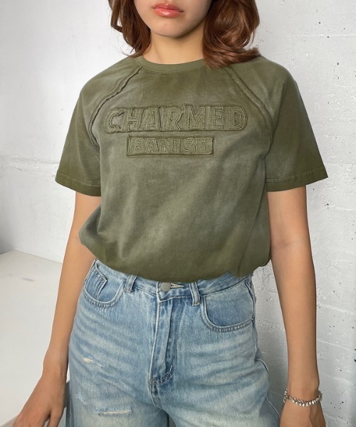 ROGER AND RAW(ロジャーアンドロウ)の「ヴィンテージ風パッチロゴ ドロストTシャツ(Tシャツ/カットソー・レディース・ブラウン/カーキ/ブラック・FREE)」の1枚目の写真