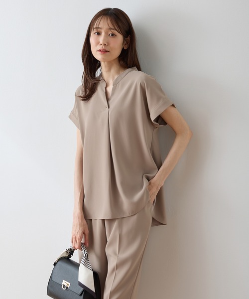 Honeys(ハニーズ)の「スキッパーブラウス(シャツ/ブラウス・レディース・グレイッシュベージュ/ブラック/ダークブラウン系1・LL/S/L/3L/M)」の22枚目の写真