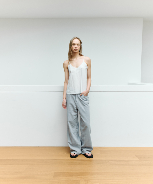 THE LILLE(ザ リル)の「Gray wide denim(デニムパンツ・レディース・その他・MEDIUM/SMALL)」の1枚目の写真