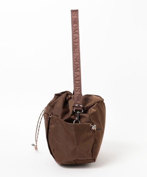 Demi-Luxe BEAMS(デミルクス ビームス)の「NOMADIS / SQUASH ナイロン バッグ(トートバッグ・レディース・ブラック/ダークブラウン・ONE SIZE)」の8枚目の写真
