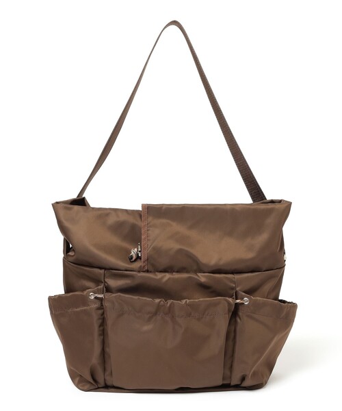 Demi-Luxe BEAMS(デミルクス ビームス)の「NOMADIS / SQUASH ナイロン バッグ(トートバッグ・レディース・ブラック/ダークブラウン・ONE SIZE)」の16枚目の写真
