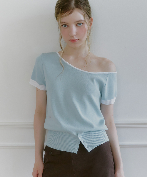 MICANE(ミケーネ)の「ナネルカラーラインワンショルダーニット(ニット/セーター・レディース・スカイブルー/ブラック/ミント・SMALL/MEDIUM/LARGE/X-LARGE)」の4枚目の写真