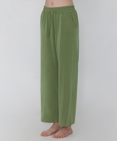 DEVIWEAR(デヴィウェア)の「ワードエイチパンツ DEVI-B0027-オリーブ(スウェットパンツ・レディース・オリーブ・SMALL/MEDIUM/LARGE)」の10枚目の写真