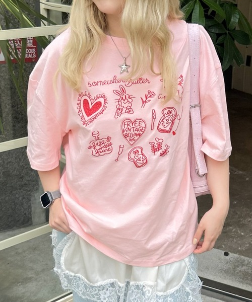 LAC-VERT(ラック・ヴェール)の「落書き刺繍Tシャツ(Tシャツ/カットソー・レディース・ブラック/ピンク/ホワイト・FREE)」の9枚目の写真