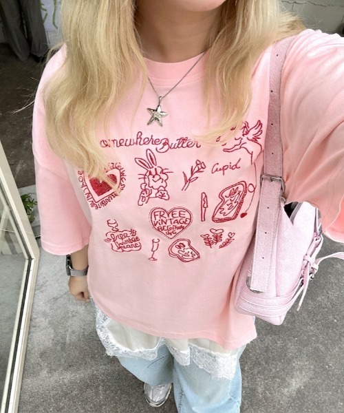 LAC-VERT(ラック・ヴェール)の「落書き刺繍Tシャツ(Tシャツ/カットソー・レディース・ブラック/ピンク/ホワイト・FREE)」の8枚目の写真