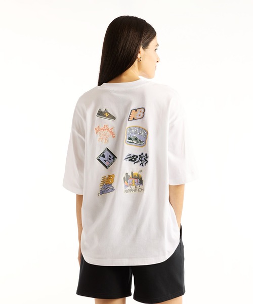 NEW BALANCE(ニューバランス)の「Sticker Pack ショートスリーブTシャツ(オーバーサイズ)(Tシャツ/カットソー・レディース・グレイッシュブルー/ホワイト/アイボリー・X-LARGE/LARGE/MEDIUM/SMALL/XX-LARGE)」の16枚目の写真