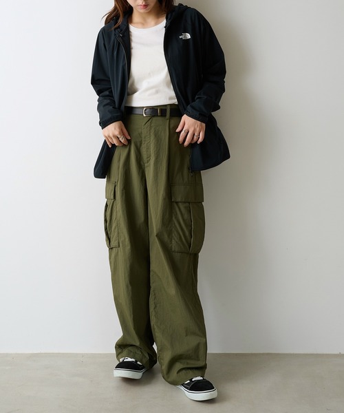 THE NORTH FACE(ザノースフェイス)の「【THE NORTH FACE】SUNSHAD FULLZIP HD(パーカー・レディース・ブラック/アイボリー・M/L)」の3枚目の写真