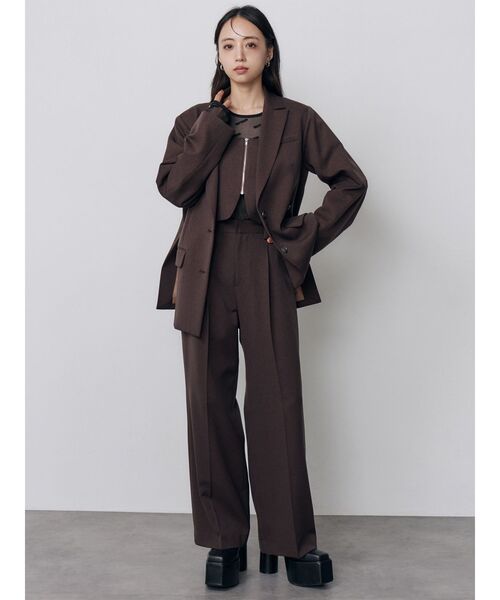 MURUA(ムルーア)の「【セットアップ対応】センプレスラックスパンツ(スラックス・レディース・その他1/ブラウン/ブラック・1/2)」の10枚目の写真