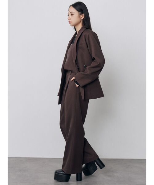 MURUA(ムルーア)の「【セットアップ対応】センプレスラックスパンツ(スラックス・レディース・その他1/ブラウン/ブラック・1/2)」の11枚目の写真