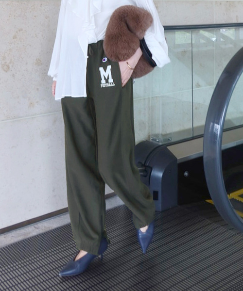Champion(チャンピオン)の「別注【MISATO×Champion】 スウェットパンツ(スウェットパンツ・レディース・ブラック系その他/アイボリー・MEDIUM)」の5枚目の写真