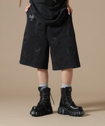 UNKNOWN LONDON（アンノウン・ロンドン）の「UNKNOWNLONDON アンノウンロンドン 【LHP EXCLUSIVE】LEATHER CROSS BUGGY SHORTS（スウェットパンツ）」