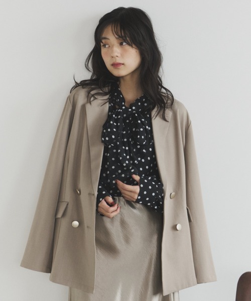 ELNEsoi(エルネソワ)の「ダブルボタンテーラードジャケット(テーラードジャケット・レディース・ベージュ/ネイビー/グレー・FREE)」の10枚目の写真
