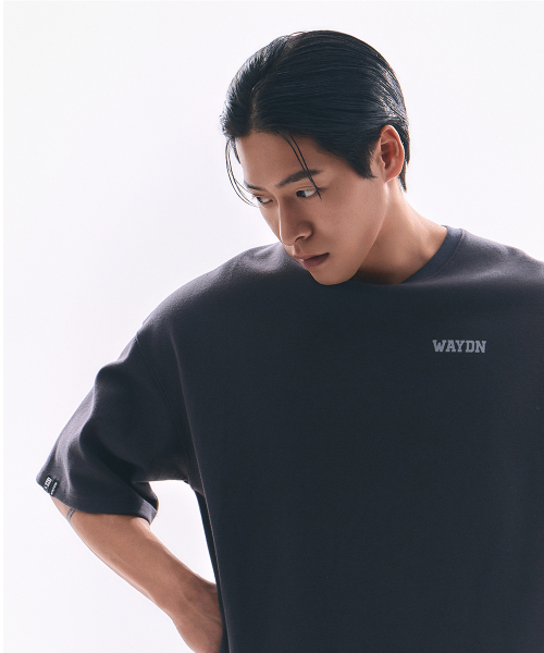WAYDN（ウェイドゥン）の「[ALI] ALI オーバーサイズ レタリング ショートスリーブ チャコール（Tシャツ/カットソー・メンズ・その他・MEDIUM/LARGE/X-LARGE/XX-LARGE）」の3枚目の写真