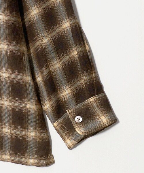 green label relaxing(グリーンレーベルリラクシング)の「P/CU/W オンブレ チェック 2フラップポケット シャツ(シャツ/ブラウス・メンズ・ブラック/ブラウン系・L/XL/M/S)」の15枚目の写真