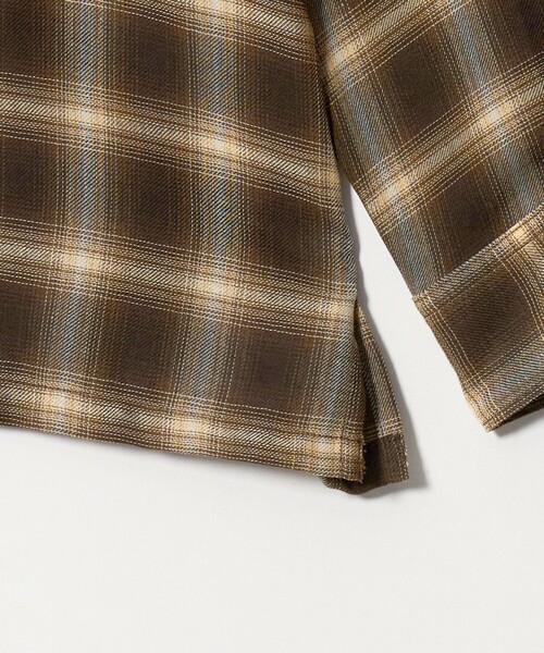 green label relaxing(グリーンレーベルリラクシング)の「P/CU/W オンブレ チェック 2フラップポケット シャツ(シャツ/ブラウス・メンズ・ブラック/ブラウン系・L/XL/M/S)」の16枚目の写真