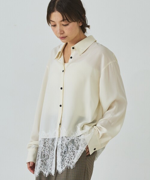 abahouse mavie(アバハウスマヴィ)の「裾レースシャツ(シャツ/ブラウス・レディース・ブラウン/オフホワイト/ブラック・フリー)」の2枚目の写真