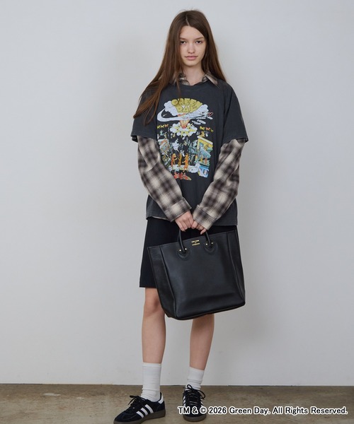 GOOD ROCK SPEED(グッドロックスピード)の「GOOD ROCK SPEED/グッドロックスピード GREENDAY Tshirts グリーンデイ クルーネック デザインTシャツ ライブ バンド メンズ レディース ユニセックス 2026年秋 秋服(Tシャツ/カットソー・メンズ・チャコール・M/L/XL)」の2枚目の写真