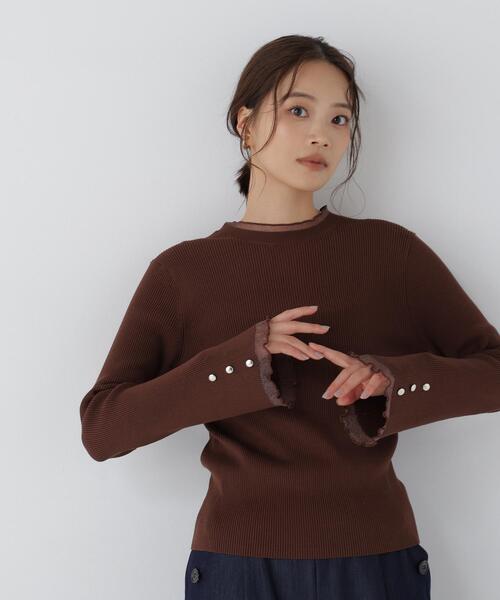 NATURAL BEAUTY BASIC(ナチュラルビューティーベーシック)の「モックネックシアーカフスニット(ニット/セーター・レディース・ピンク/オフホワイト/ブラック/ダークブラウン・FREE)」の3枚目の写真