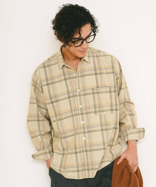 BAYFLOW(ベイフロー)の「コーデュロイチェックシャツ(シャツ/ブラウス・メンズ・ブラック/ブルー/ベージュ・MEDIUM/LARGE)」の16枚目の写真