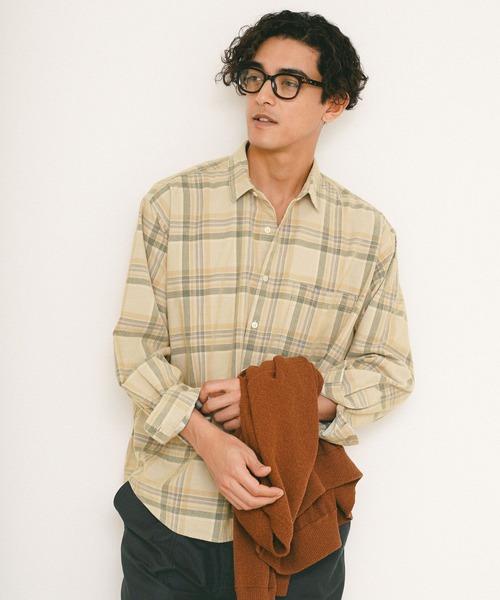 BAYFLOW(ベイフロー)の「コーデュロイチェックシャツ(シャツ/ブラウス・メンズ・ブラック/ブルー/ベージュ・MEDIUM/LARGE)」の17枚目の写真