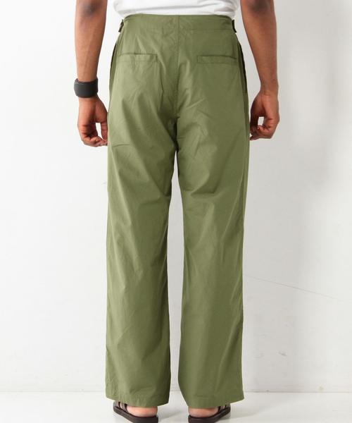 UNITED ARROWS（ユナイテッドアローズ）の「UAS コットン 1P ワイド◆（その他パンツ・メンズ・オリーブ・MEDIUM/SMALL/LARGE）」の2枚目の写真