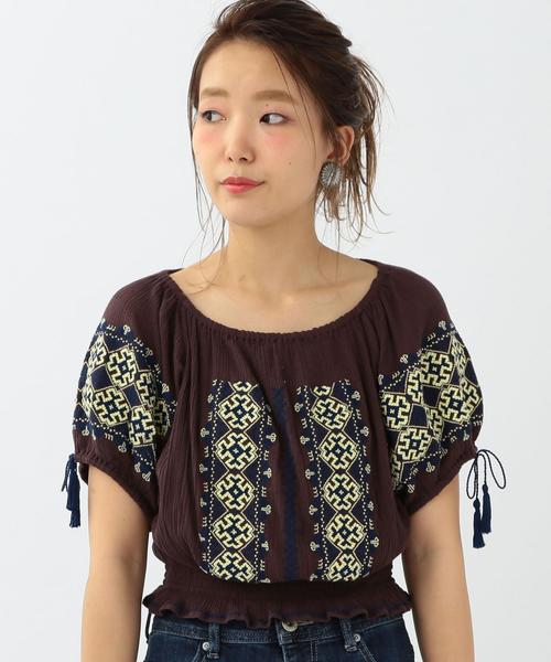 Another Edition（アナザーエディション）の「クレープエンブロプルオーバー/ AEBC C/クレープ EMBR PO◆（シャツ/ブラウス・レディース・オフホワイト/モカ・フリー）」の5枚目の写真