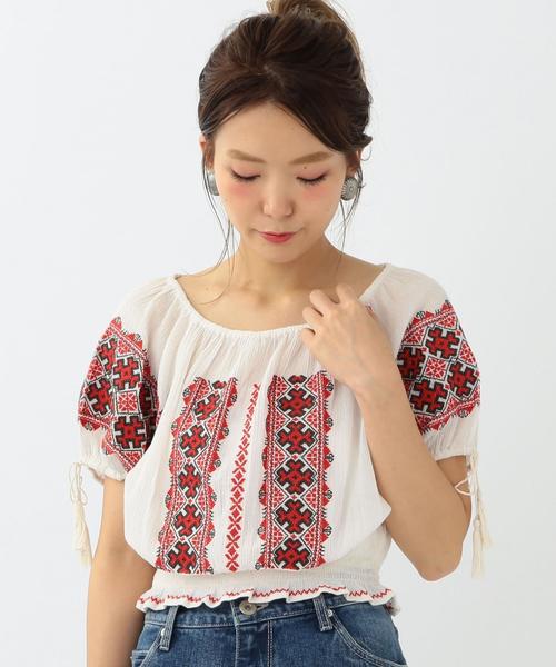 Another Edition（アナザーエディション）の「クレープエンブロプルオーバー/ AEBC C/クレープ EMBR PO◆（シャツ/ブラウス・レディース・オフホワイト/モカ・フリー）」の17枚目の写真