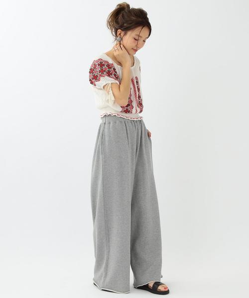 Another Edition（アナザーエディション）の「クレープエンブロプルオーバー/ AEBC C/クレープ EMBR PO◆（シャツ/ブラウス・レディース・オフホワイト/モカ・フリー）」の11枚目の写真