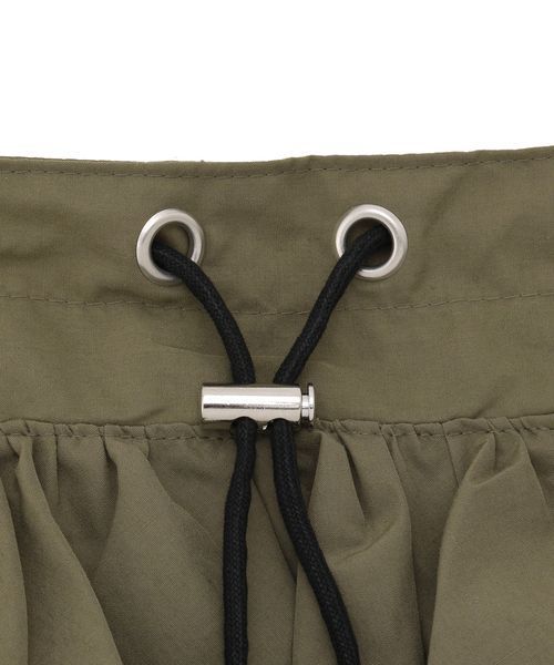 Casselini(キャセリーニ)の「【Casselini】フリルショルダーバッグ(ショルダーバッグ・レディース・ブラック/カーキ/ブラウン/ブラック系その他・FREE)」の7枚目の写真