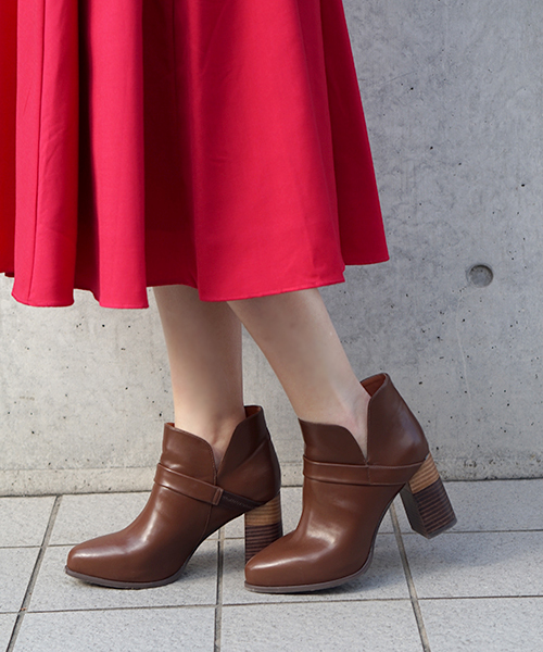 laboratory work(ラボラトリーワーク)の「ツートンヒールショートブーツ(ブーティ・レディース・ライトブラウン/ブラック・MEDIUM/LARGE)」の20枚目の写真