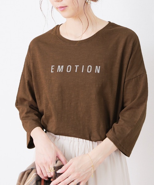reca（レカ）の「ゆったりシルエット ロゴＴシャツ -EMOTION-（Tシャツ/カットソー・レディース・ブルー系その他/ブラック/オフホワイト/グレー/ブラウン・FREE）」の4枚目の写真