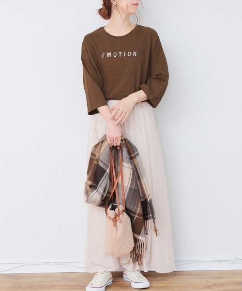 reca（レカ）の「ゆったりシルエット ロゴＴシャツ -EMOTION-（Tシャツ/カットソー・レディース・ブルー系その他/ブラック/オフホワイト/グレー/ブラウン・FREE）」の10枚目の写真