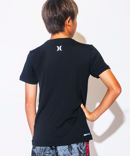 Hurley (ハーレー)の「BOYS O&O DRI-FIT SURF S/S TEE / ボーイズラッシュガード/ 半袖 水陸両用(水着・キッズ・ブラック/ホワイト・MEDIUM/SMALL/LARGE)」の11枚目の写真