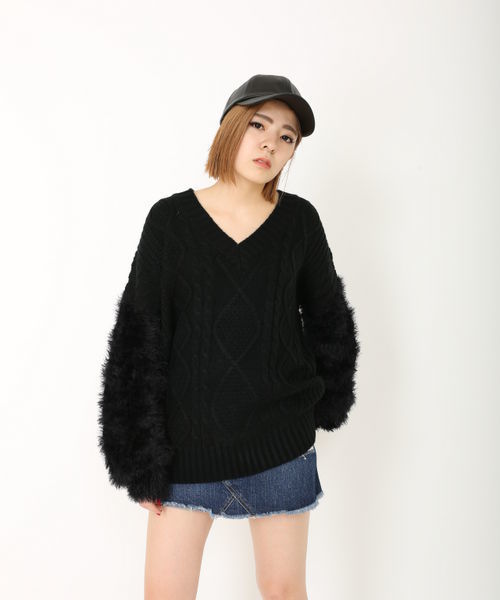 ENVYM（アンビー）の「Ｔｗｏ ｐａｔｔｅｒｎ ｖｏｌｕｍｅ ｋｎｉｔ         （ニット/セーター・レディース・ブラック/ベージュ/グレー・FREE）」の2枚目の写真