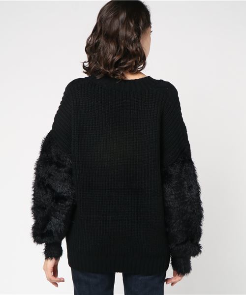 ENVYM（アンビー）の「Ｔｗｏ ｐａｔｔｅｒｎ ｖｏｌｕｍｅ ｋｎｉｔ         （ニット/セーター・レディース・ブラック/ベージュ/グレー・FREE）」の4枚目の写真