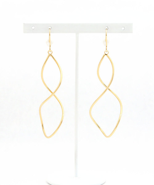 colleca la（コレカラ）の「ツイストフレームのフックピアス・イヤリング（ピアス（両耳用）・レディース・A/B/C/D・FREE）」の5枚目の写真