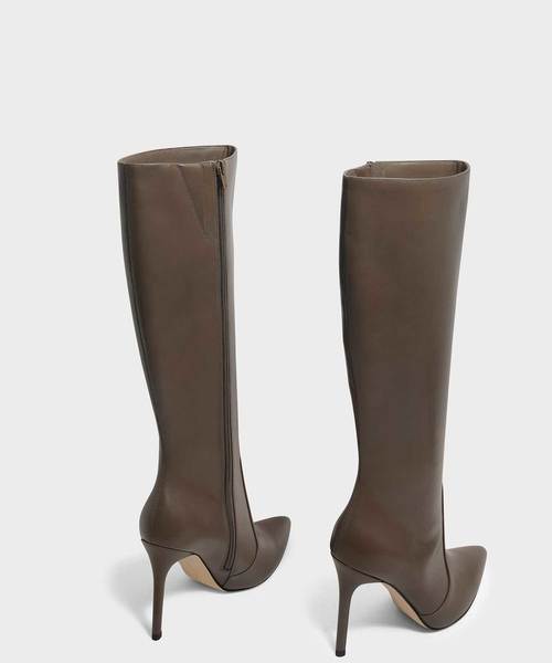CHARLES & KEITH（チャールズ & キース）の「クラシックニーブーツ / CLASSIC KNEE BOOTS（ブーツ・レディース・ブラック/オリーブ/バーガンディー・22.5cm/23cm/23.5cm/24.5cm/25cm）」の15枚目の写真