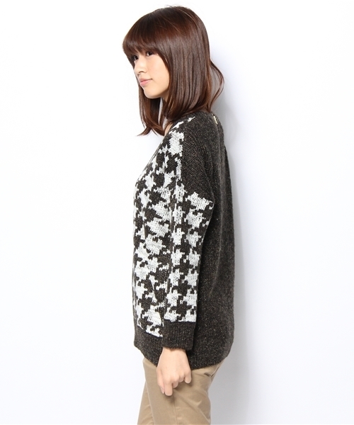 JOURNAL STANDARD（ジャーナルスタンダード）の「チドリチェック Vネックプルオーバー #（ニット/セーター・レディース・ブラックミックス/ブラウン・FREE）」の4枚目の写真