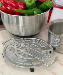 DULTON（ダルトン）の「ALUMI TRIVET HOT-DINING/アルミニウム 鍋敷き（キッチンツール）」